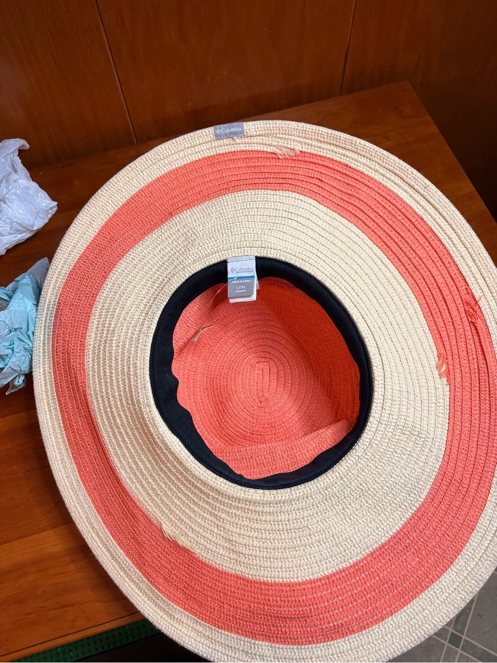 Columbia wide brimmed sun hat, orange and off white
